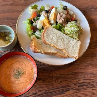 50_ニース風サラダのパンプレートランチ